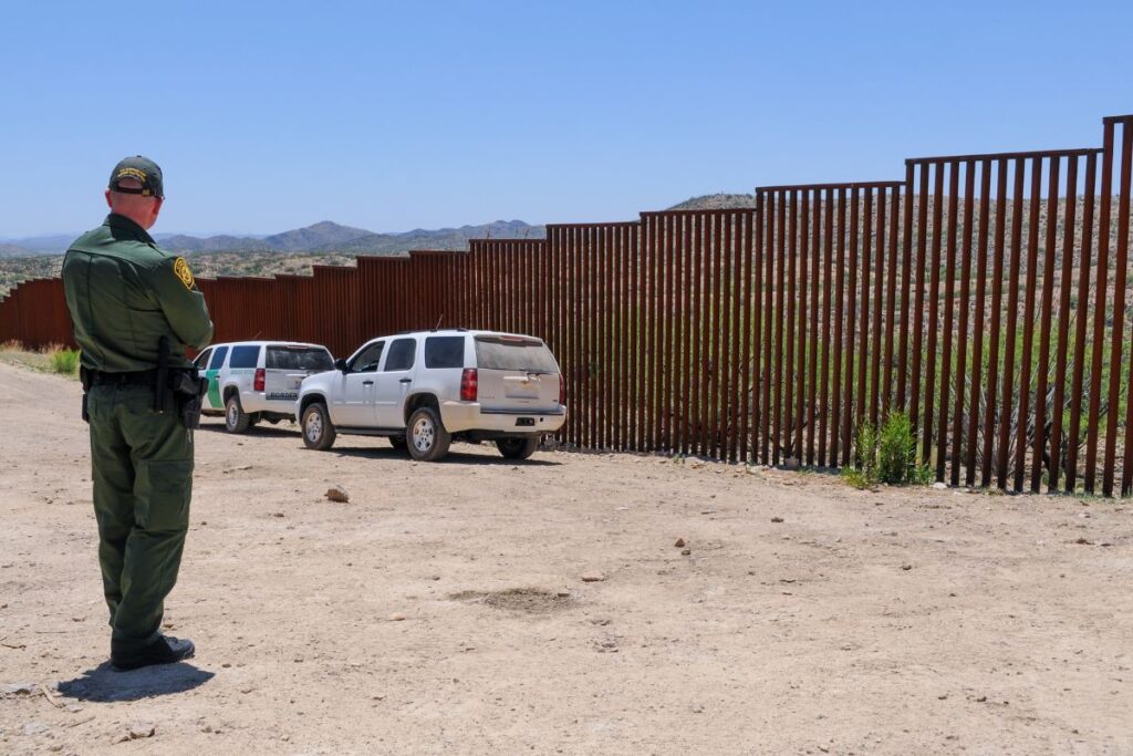 La Tarjeta de Cruce Fronterizo es un documento esencial para los ciudadanos mexicanos que desean ingresar a Estados Unidos.