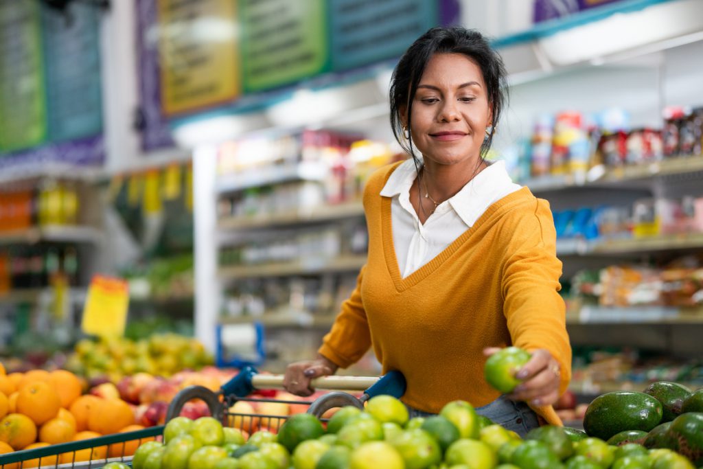 Doble Up te ayuda a llevar a casa alimentos más saludables al duplicar tus cupones de alimentos o tus dólares gastados en frutas y verduras frescas.